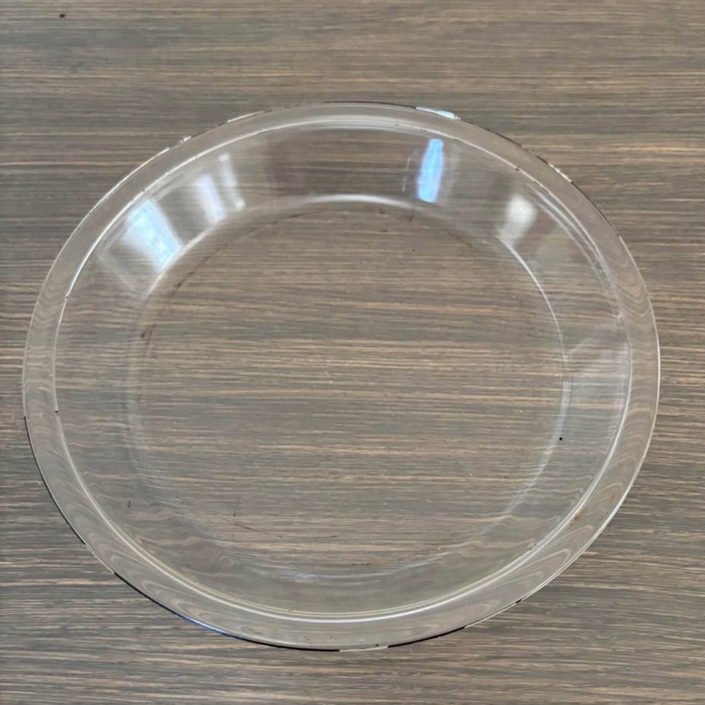 Pyrex glass pie plate